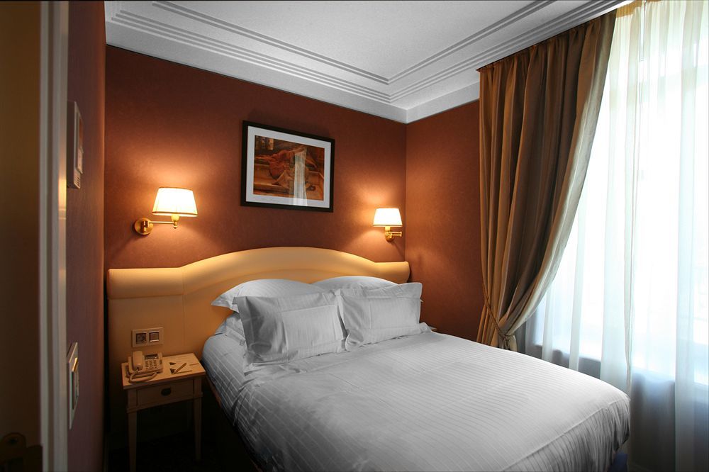 Hotel Princesse Flore Руая Екстер'єр фото